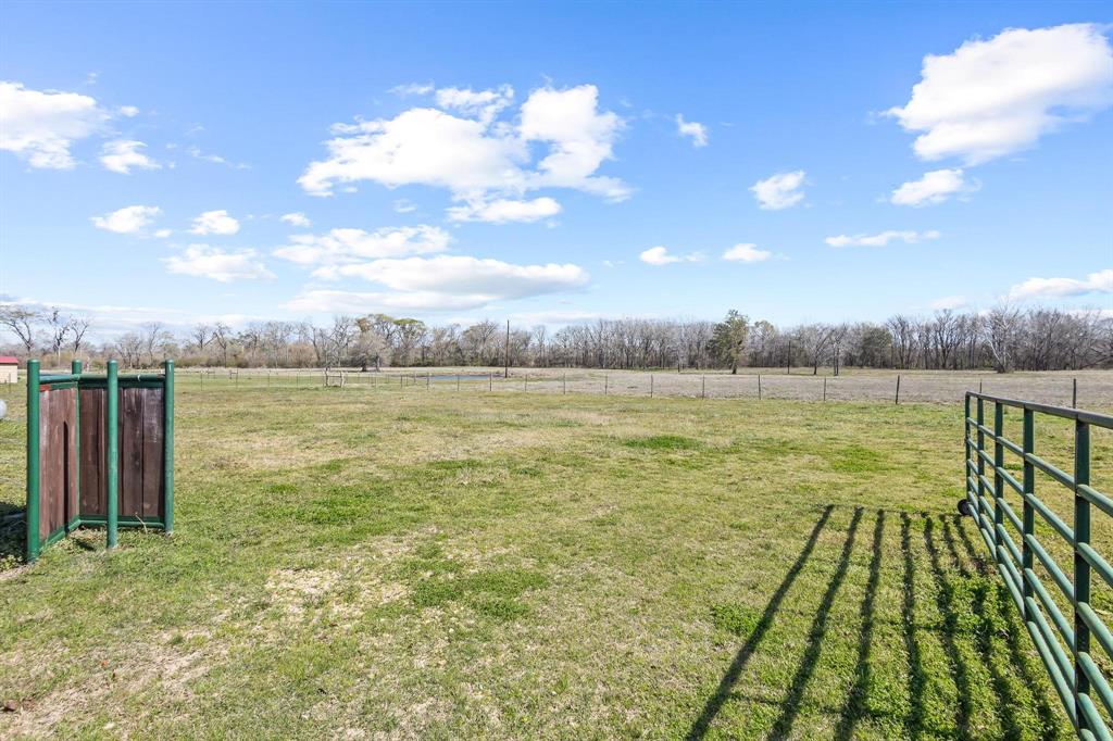 521 County Road Blossom, TX 75416 - Photo 37 of 40