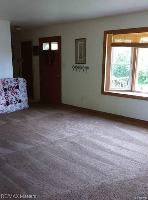 7032 Mentel Road Newport, MI 48166 - Photo 7 of 16 FB_IMG_1471370530276.jpg