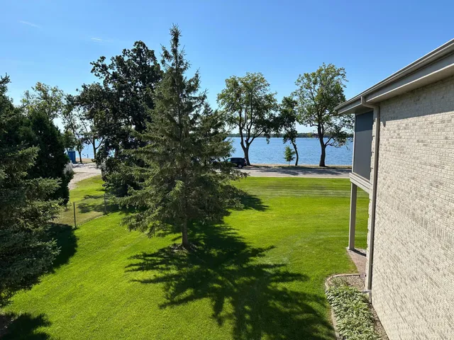 $639,900 | 410 West Lake Drive, Unit 204 & GARAGE #202, Detroit Lakes, MN 56501