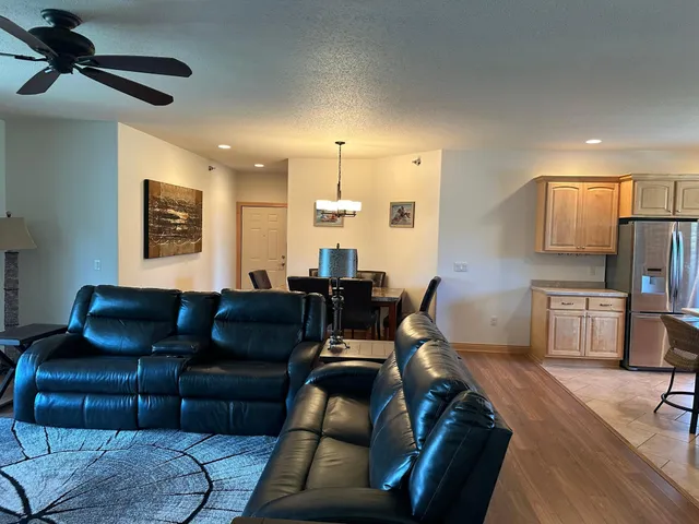 $639,900 | 410 West Lake Drive, Unit 204 & GARAGE #202, Detroit Lakes, MN 56501