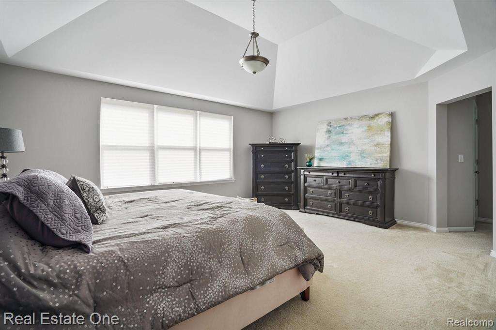3856 Somerset Circle Rochester Hills, MI 48309 - Photo 16 of 27