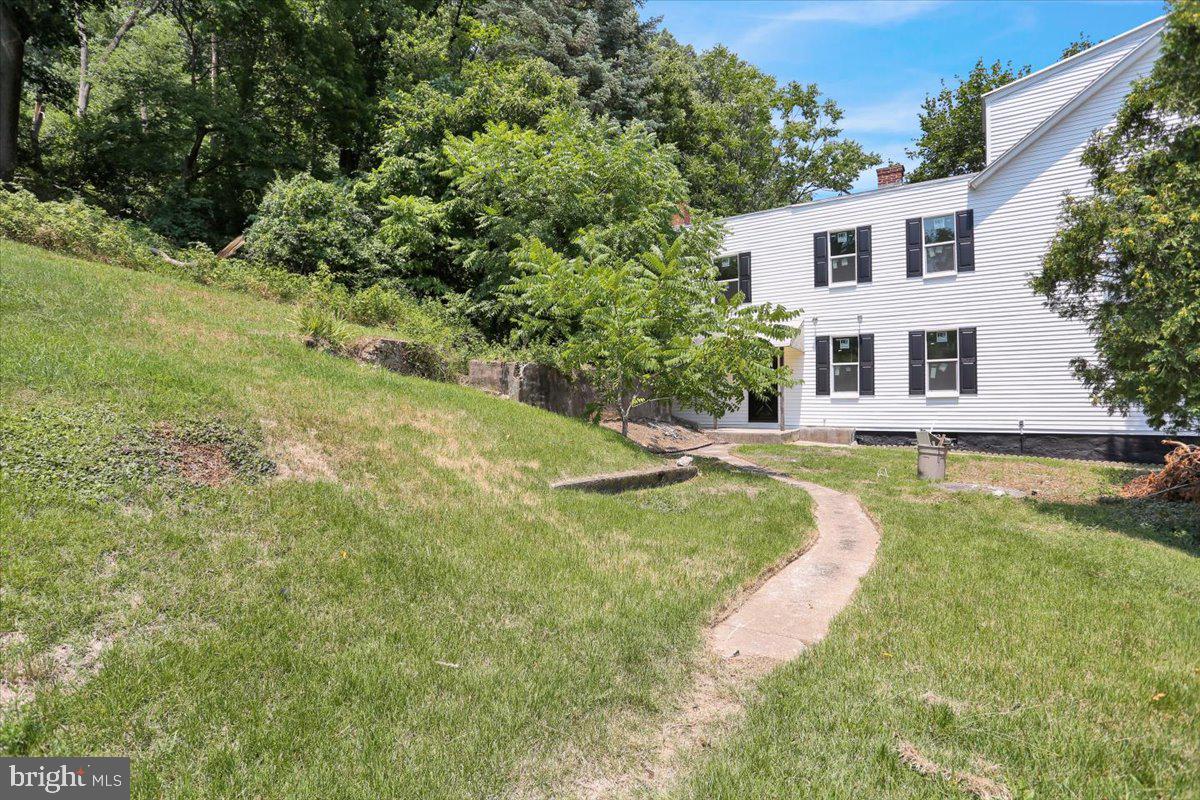 38 West Neversink Road Reading, PA 19606 - Photo 36 of 41 Gallery Image 36