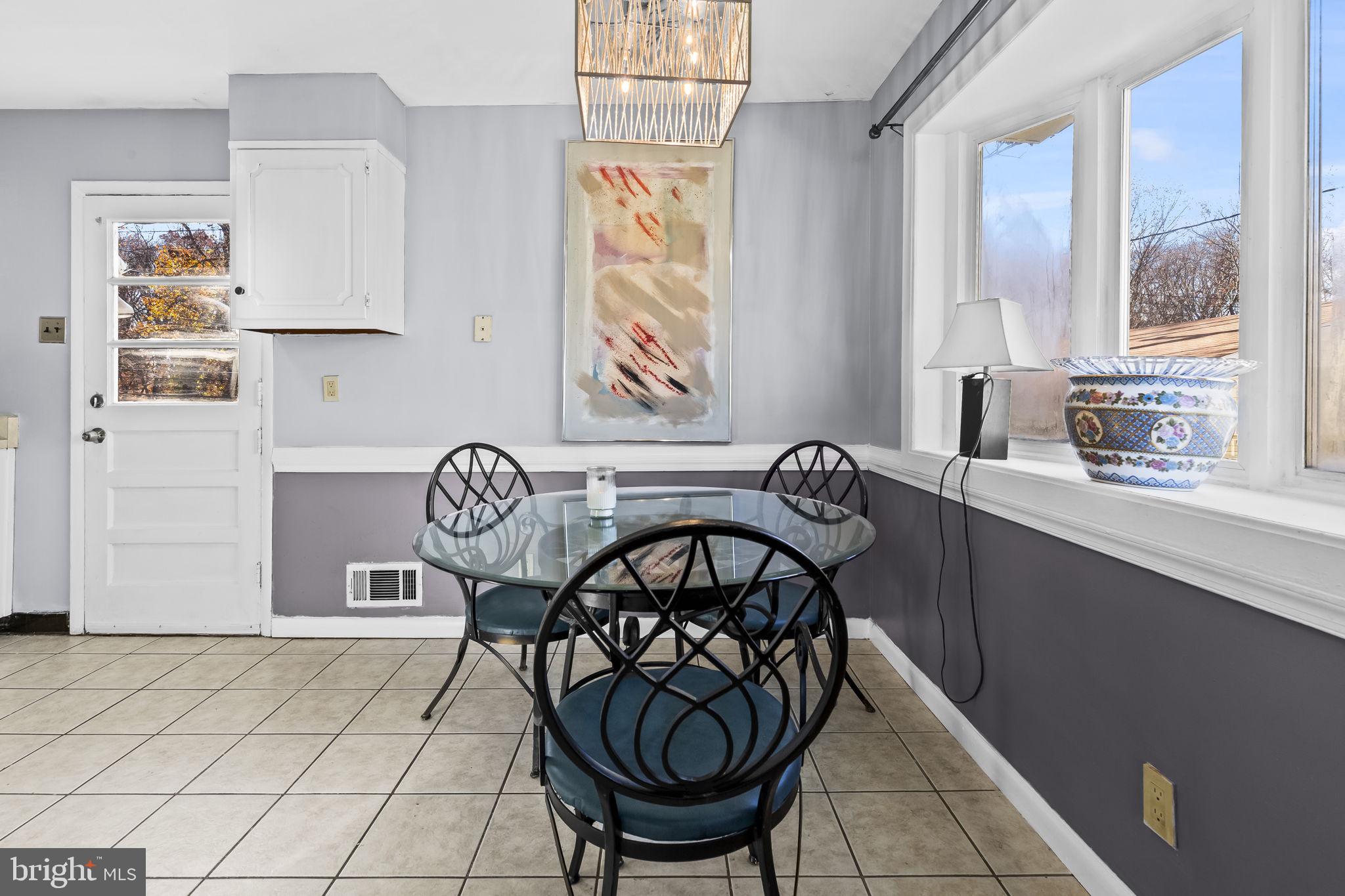 3407 Orbitan Road Parkville, MD 21234 - Photo 14 of 23