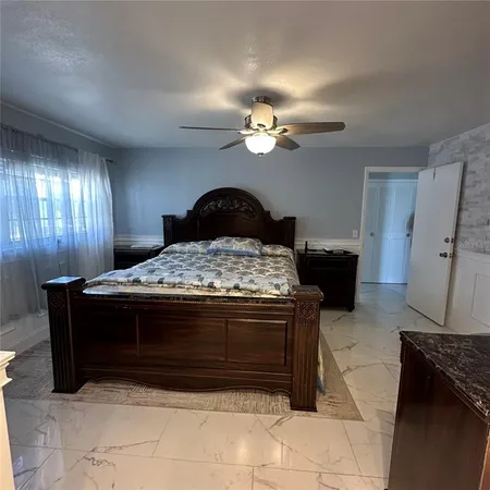 $379,900 | 7100 Scrub Oak Lane, Orlando, FL 32818