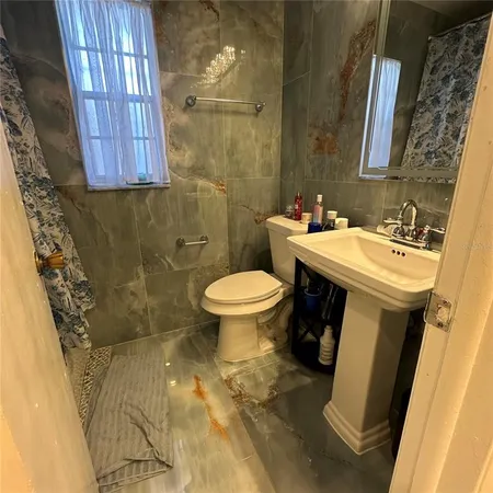 $379,900 | 7100 Scrub Oak Lane, Orlando, FL 32818