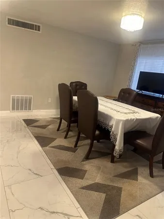 $379,900 | 7100 Scrub Oak Lane, Orlando, FL 32818