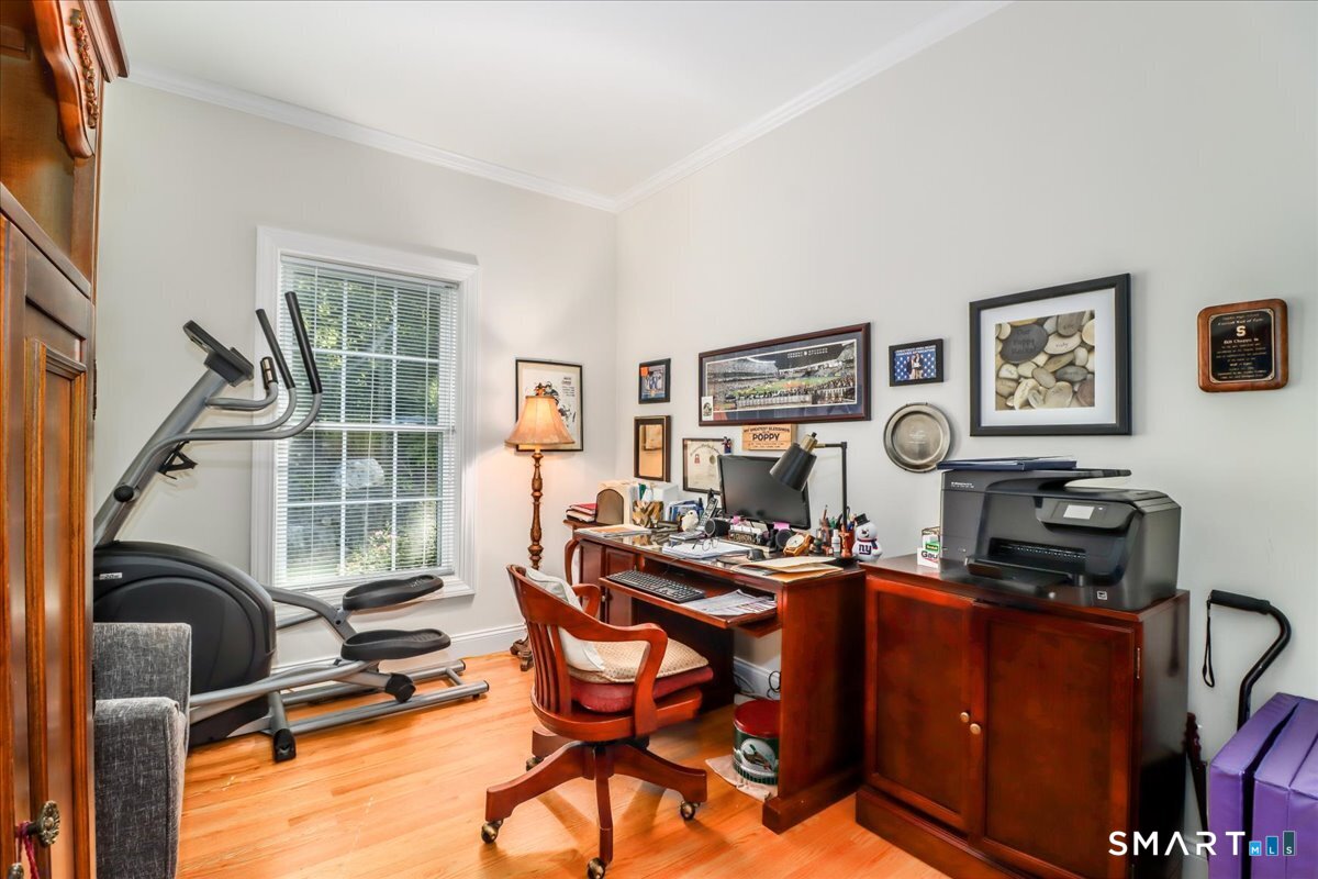 215 Meadow Brook Road, Unit 215 Oxford, CT 06478 - Photo 23 of 35