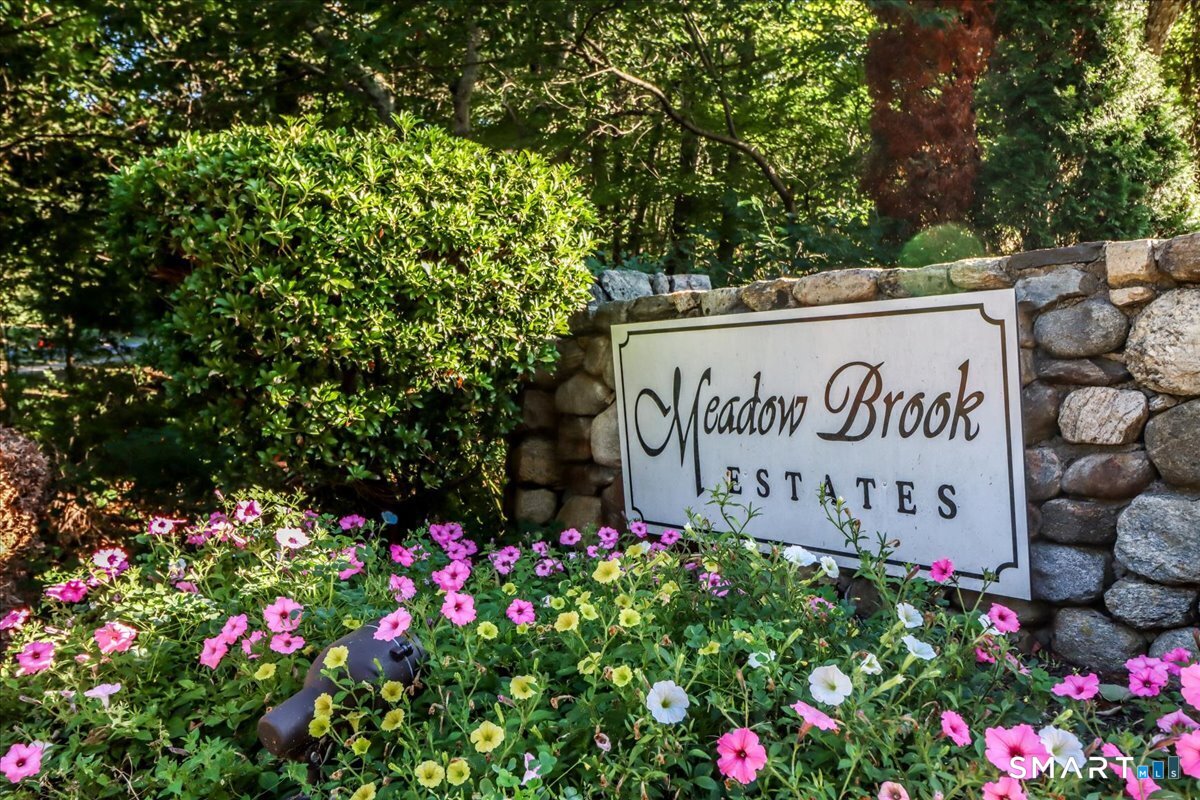 215 Meadow Brook Road, Unit 215 Oxford, CT 06478 - Photo 31 of 35