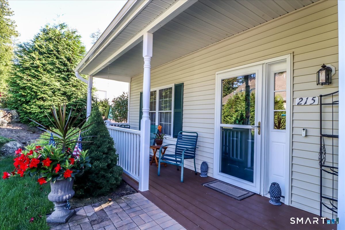 215 Meadow Brook Road, Unit 215 Oxford, CT 06478 - Photo 4 of 35