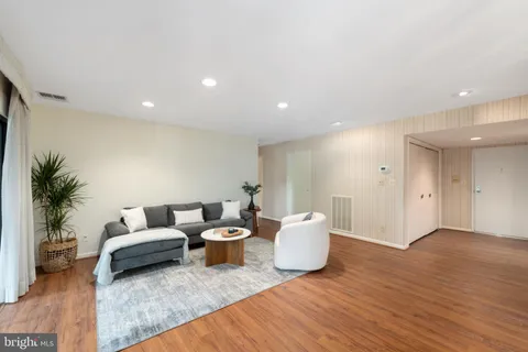 $235,000 | 1 High Stepper Court, Unit 405, Pikesville, MD 21208
