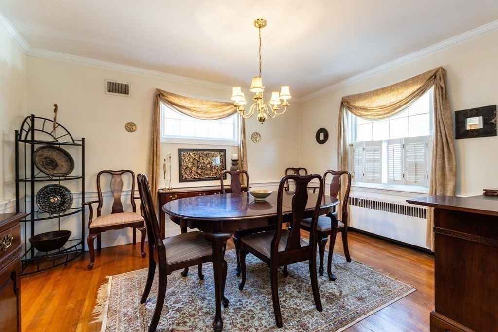 257 Beverly Road Brookline, MA 02467 - Photo 17 of 39 Gallery Image 17