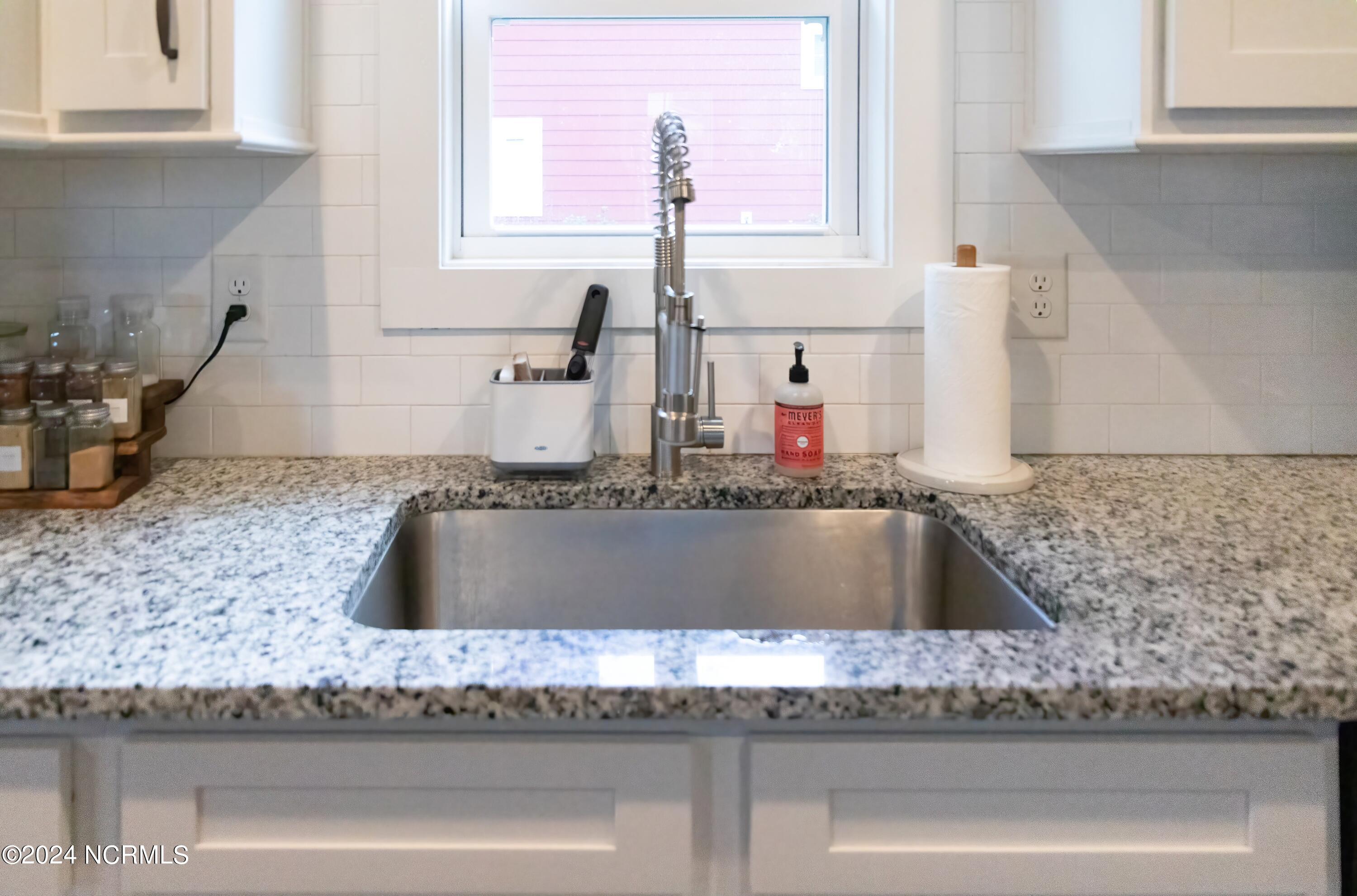 390 Sheldon Road Southern Pines, NC 28387 - Photo 15 of 57 Kitchen