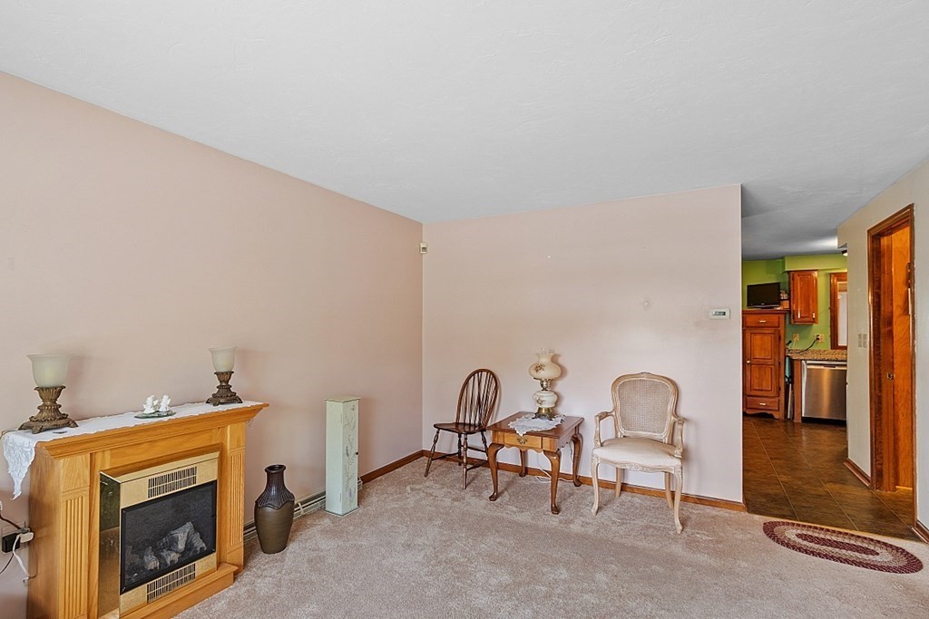 10 Samoset Road Worcester, MA 01604 - Photo 8 of 20 Gallery Image 8