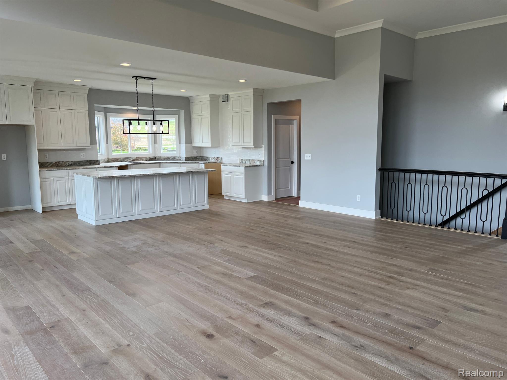 8083 Morningside Drive Romeo, MI 48065 - Photo 11 of 35 8083 Morningside - Great Room / Kitchen
