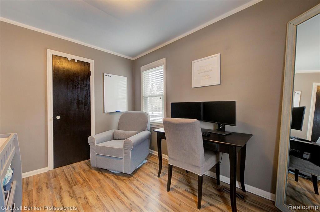 3919 Durham Road Royal Oak, MI 48073 - Photo 22 of 40