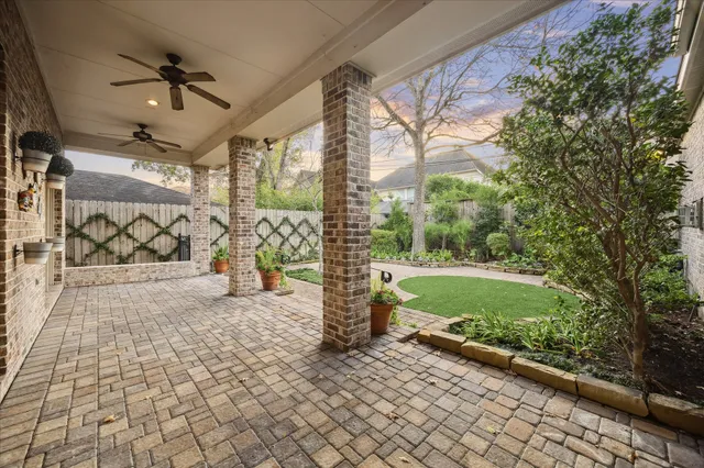 $1,350,000 | 849 Jaquet Drive, Bellaire, TX 77401