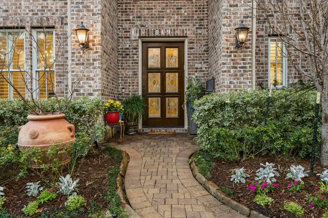 $1,350,000 | 849 Jaquet Drive, Bellaire, TX 77401