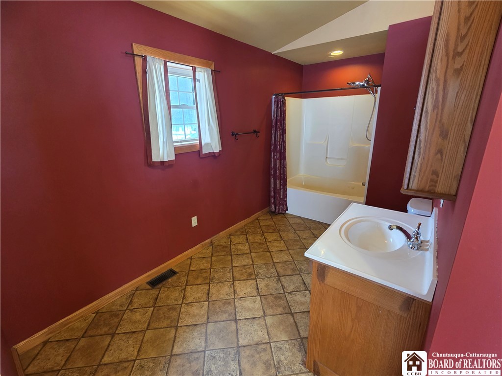 6720 Moore Road Chautauqua, NY 14757 - Photo 36 of 50 Large bathroom