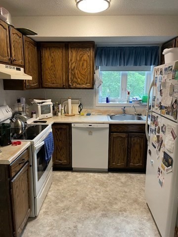 4 Duck Pond Road, Unit 219 Beverly, MA 01915 - Photo 5 of 10 Gallery Image 5