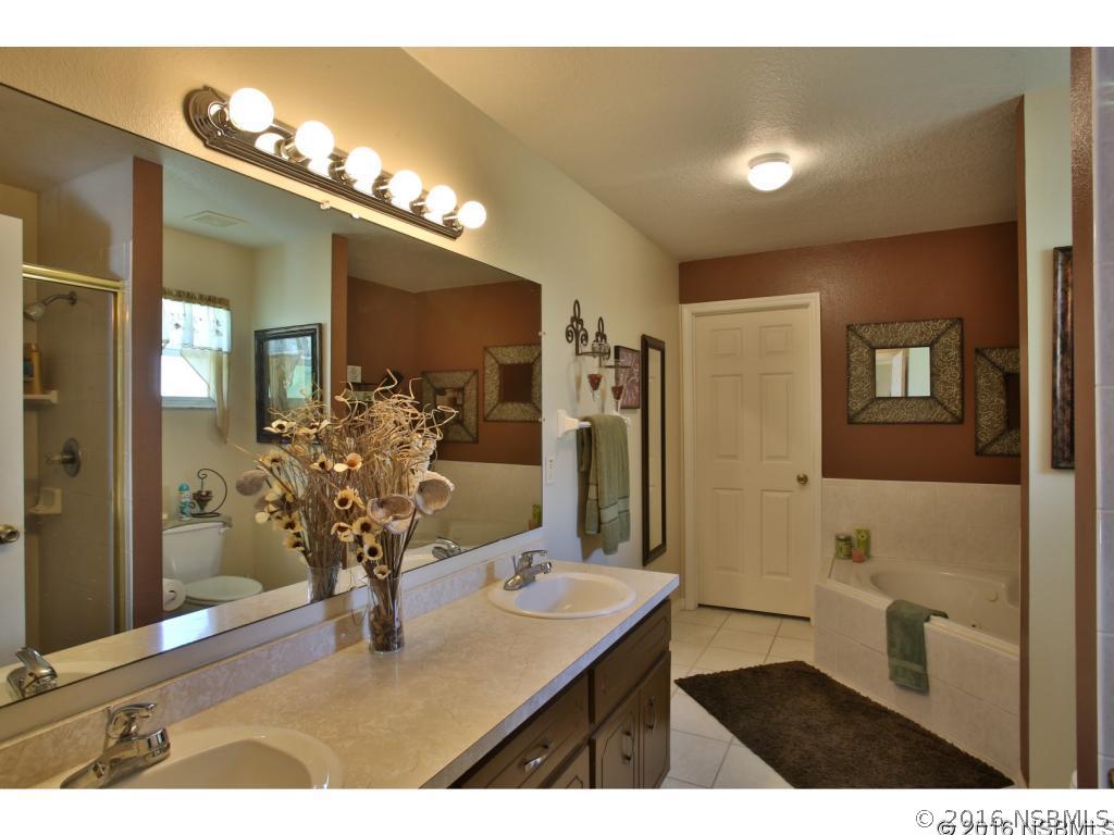 160 Hibiscus Road Edgewater, FL 32141 - Photo 34 of 36 Gallery Image 34