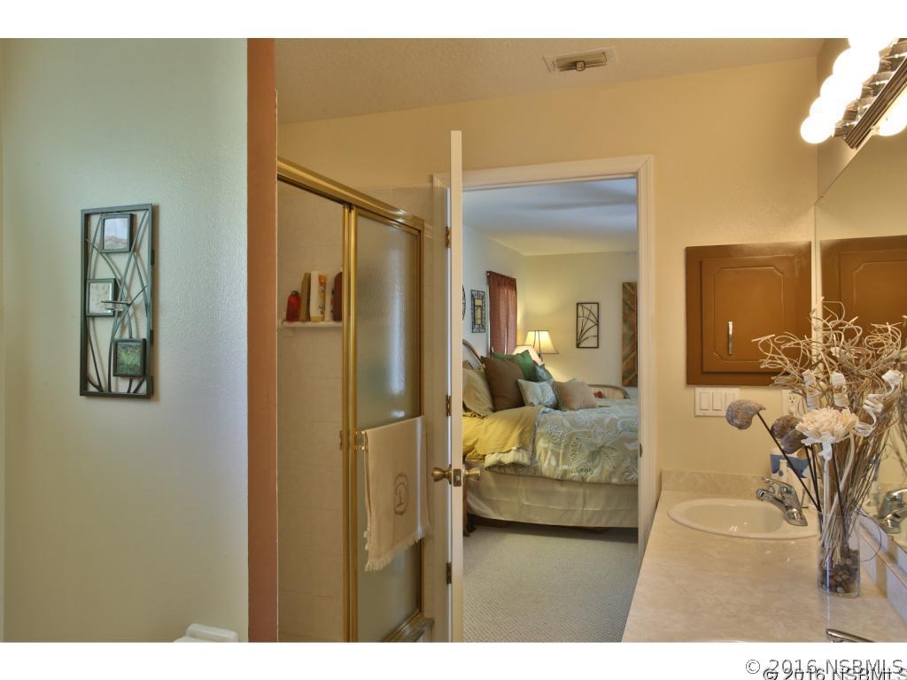 160 Hibiscus Road Edgewater, FL 32141 - Photo 35 of 36 Gallery Image 35