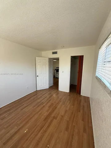 $1,425 | 16851 Northeast 18th Avenue, Unit 201, North Miami Beach, FL 33162