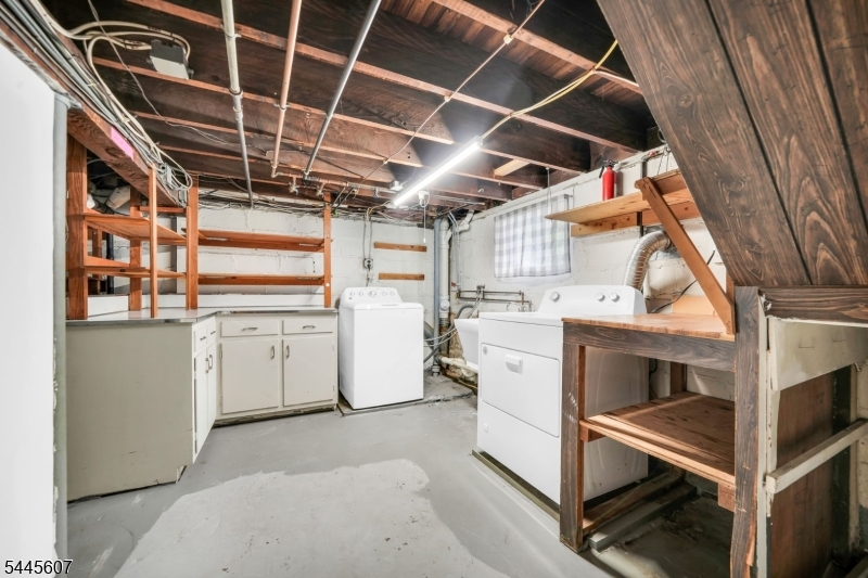 1046 Falls Terrace Union, NJ 07083 - Photo 25 of 29