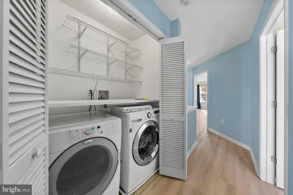 a view of washer and dryer in a room