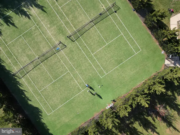 a view of a basket ball court