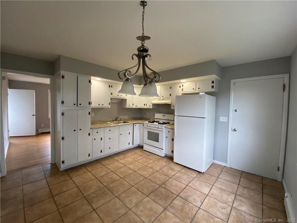 56 Hallock Street, Unit 1 Bridgeport, CT 06606 - Photo 7 of 14