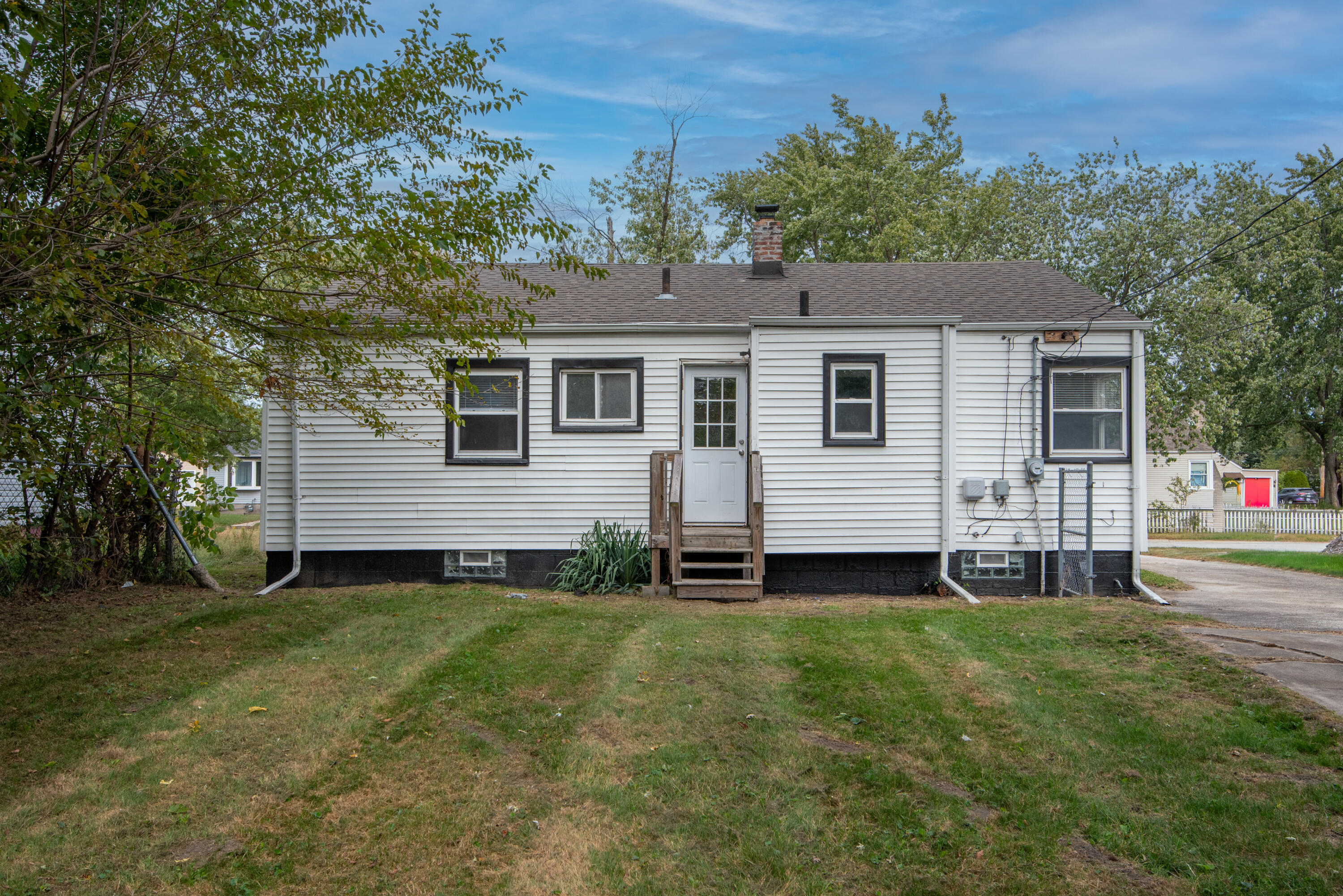 4409 East 11th Avenue Gary, IN 46403 - Photo 27 of 32