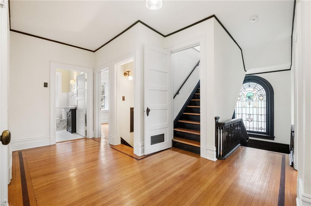 5575 Hampton Street Pittsburgh, PA 15206 - Photo 26 of 50