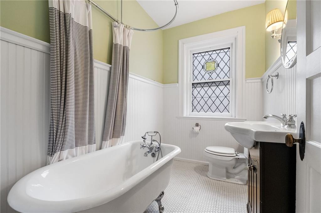 5575 Hampton Street Pittsburgh, PA 15206 - Photo 36 of 50