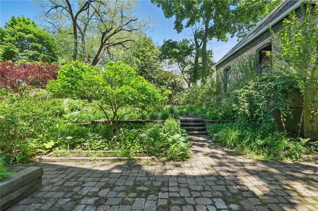 5575 Hampton Street Pittsburgh, PA 15206 - Photo 43 of 50