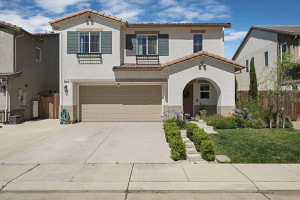 $540,000 | 437 Rainbow Falls Lane, Manteca, CA 95337