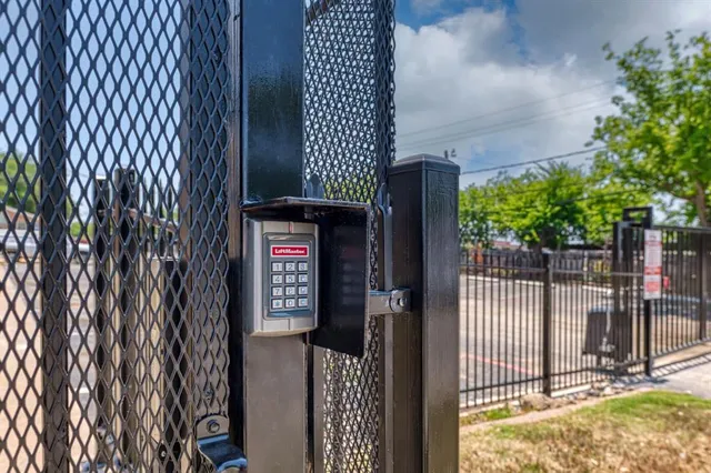 $750 | 8037 West Elizabeth Lane, Unit 116, Fort Worth, TX 76116