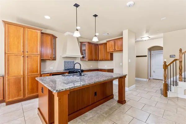 $385,000 | 1014 Brook Forest Lane, Euless, TX 76039