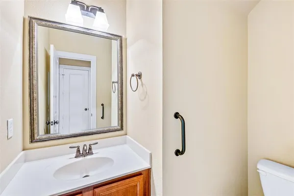 $385,000 | 1014 Brook Forest Lane, Euless, TX 76039