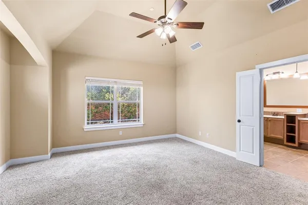 $385,000 | 1014 Brook Forest Lane, Euless, TX 76039