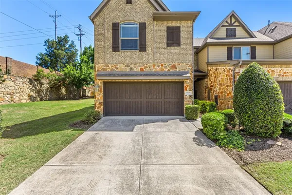 $385,000 | 1014 Brook Forest Lane, Euless, TX 76039