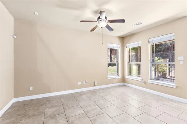 $385,000 | 1014 Brook Forest Lane, Euless, TX 76039