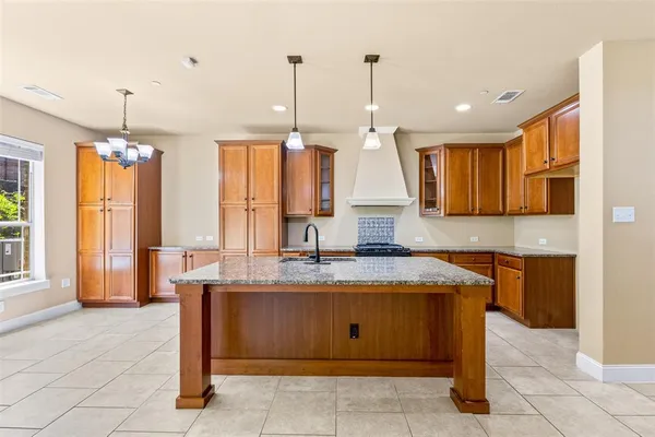 $385,000 | 1014 Brook Forest Lane, Euless, TX 76039