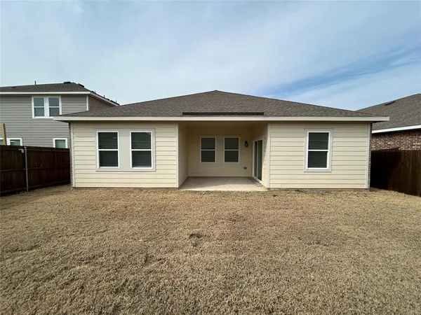 $1,995 | 10329 Burnfoot Lane, Fort Worth, TX 76036