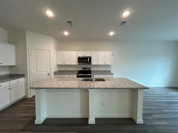 $1,995 | 10329 Burnfoot Lane, Fort Worth, TX 76036