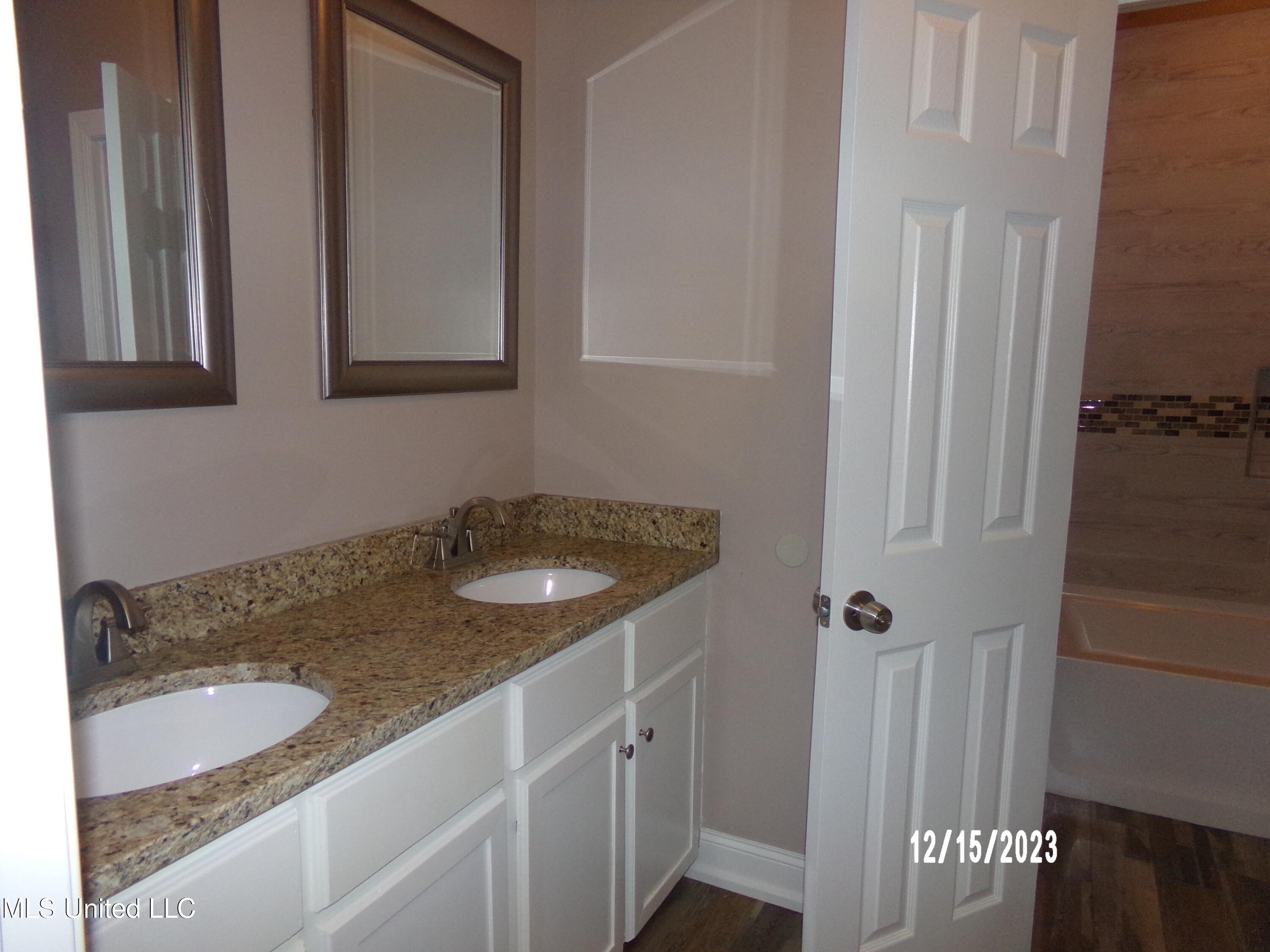 4550 7 Springs Road Raymond, MS 39154 - Photo 18 of 23 100_3162