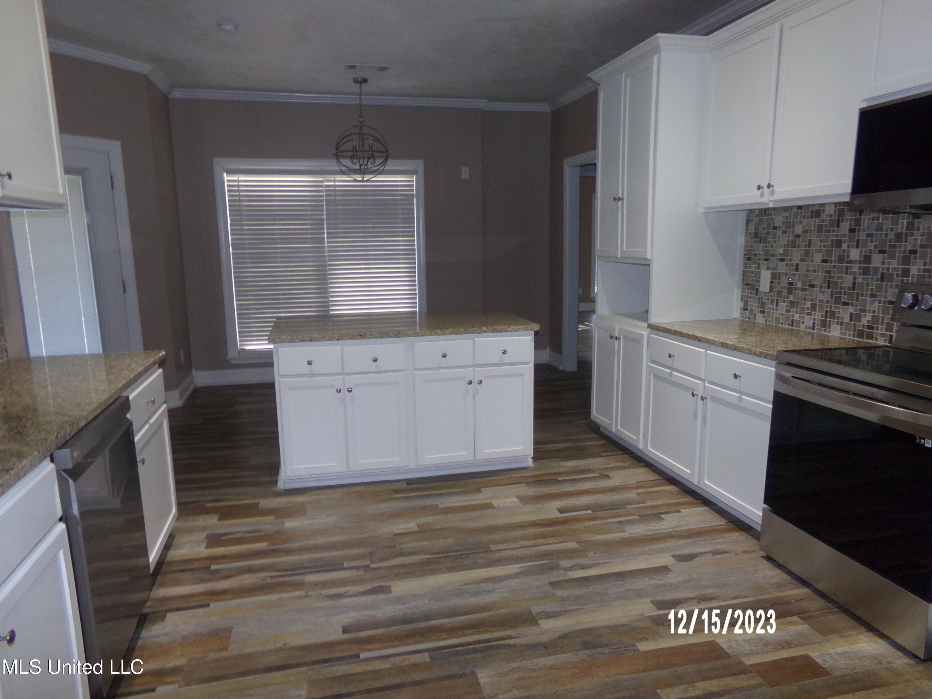4550 7 Springs Road Raymond, MS 39154 - Photo 8 of 23 100_3150