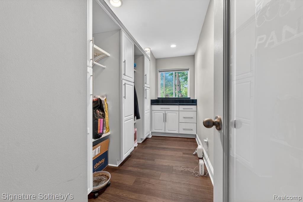30650 Lahser Road Beverly Hills, MI 48025 - Photo 43 of 93