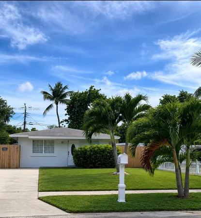 $3,300 | 1116 North 61st Avenue, Unit 1, Hollywood, FL 33024