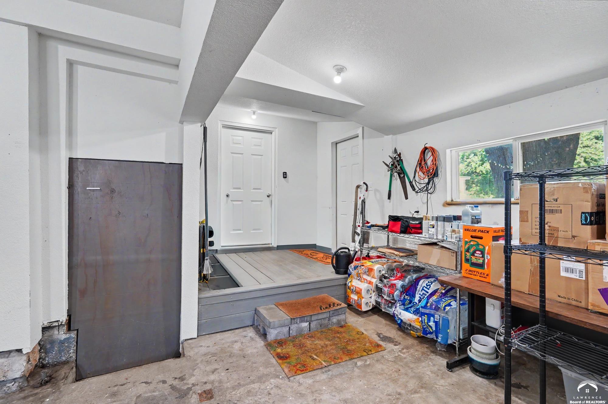 630 North 5th Street Lawrence, KS 66044 - Photo 23 of 40