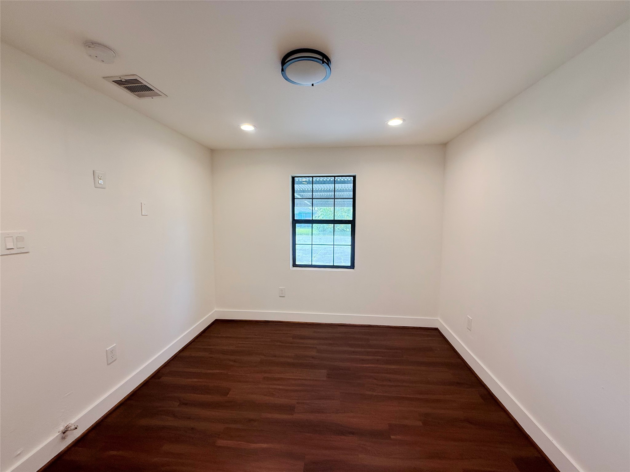 241 Norview Drive Houston, TX 77022 - Photo 10 of 18